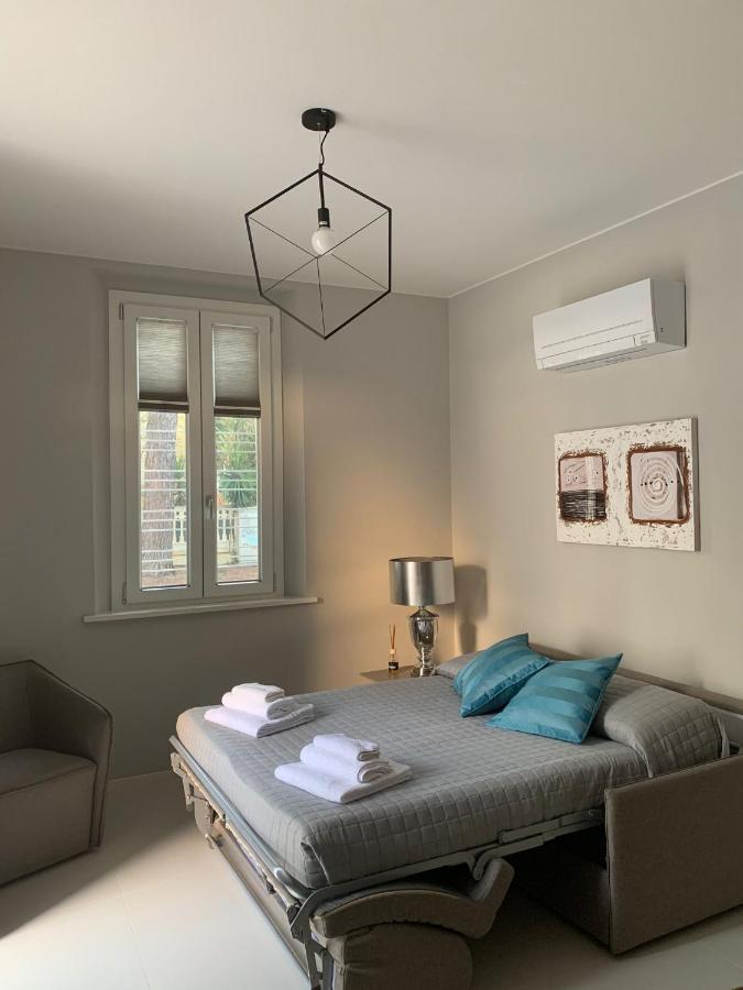 Delizioso Appartamento In Villa Al Mare 페자로 외부 사진