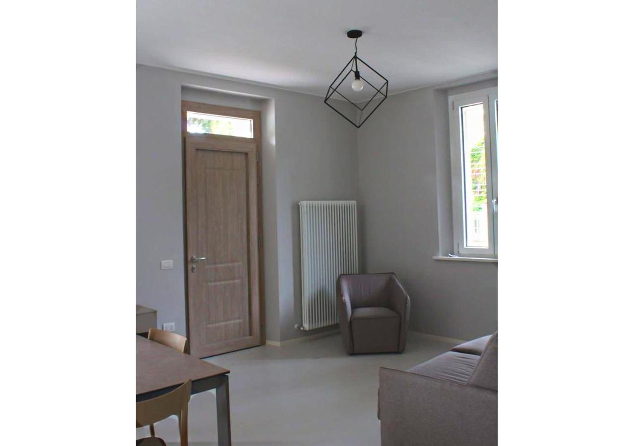 Delizioso Appartamento In Villa Al Mare 페자로 외부 사진